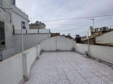 Appartamento con balcone in vendita a Calle Corredera de San Marcos 2
