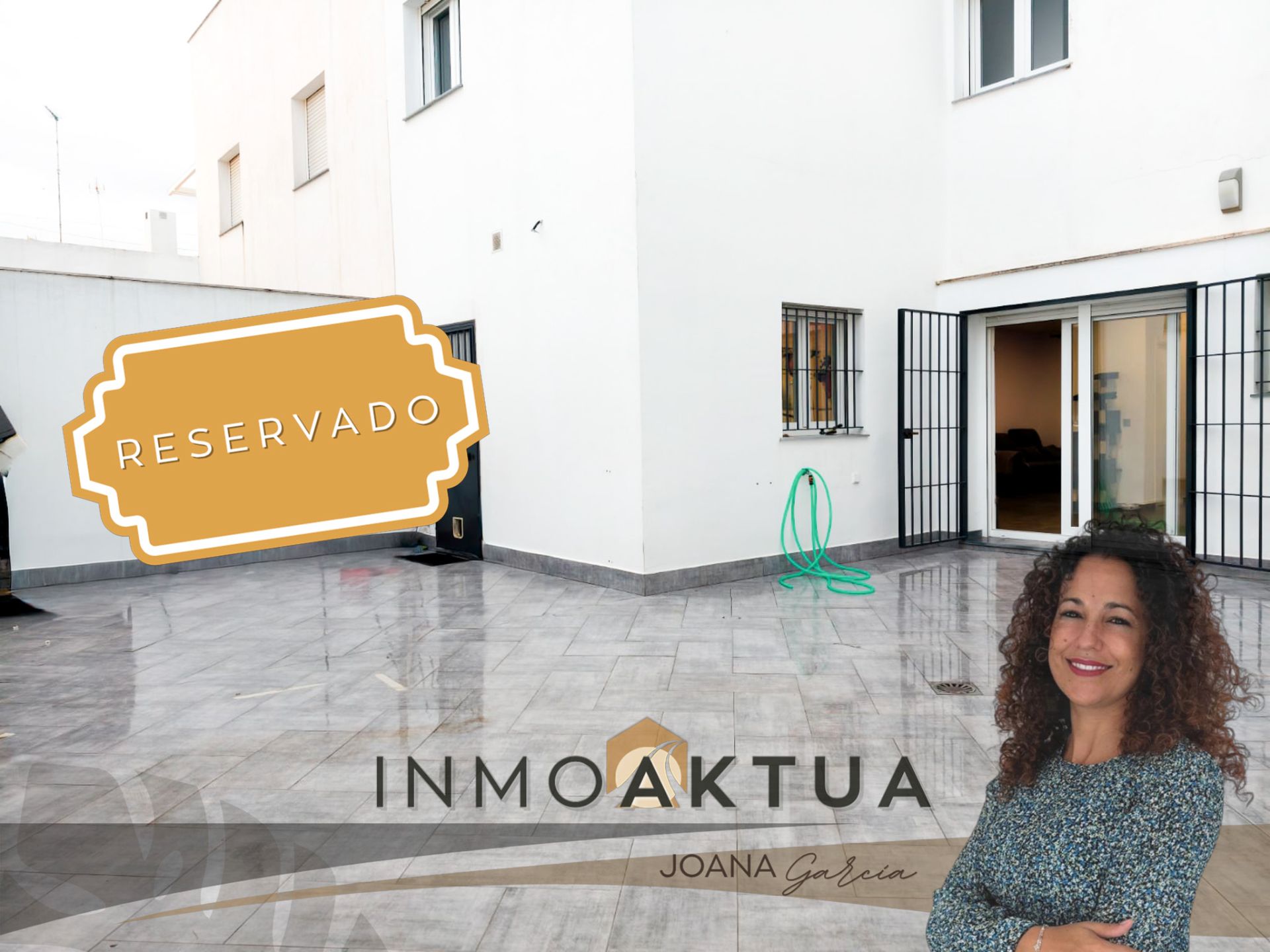 Vista exterior de Casa o chalet en venta en Chiclana de la Frontera con Aire acondicionado, Parquet y Terraza