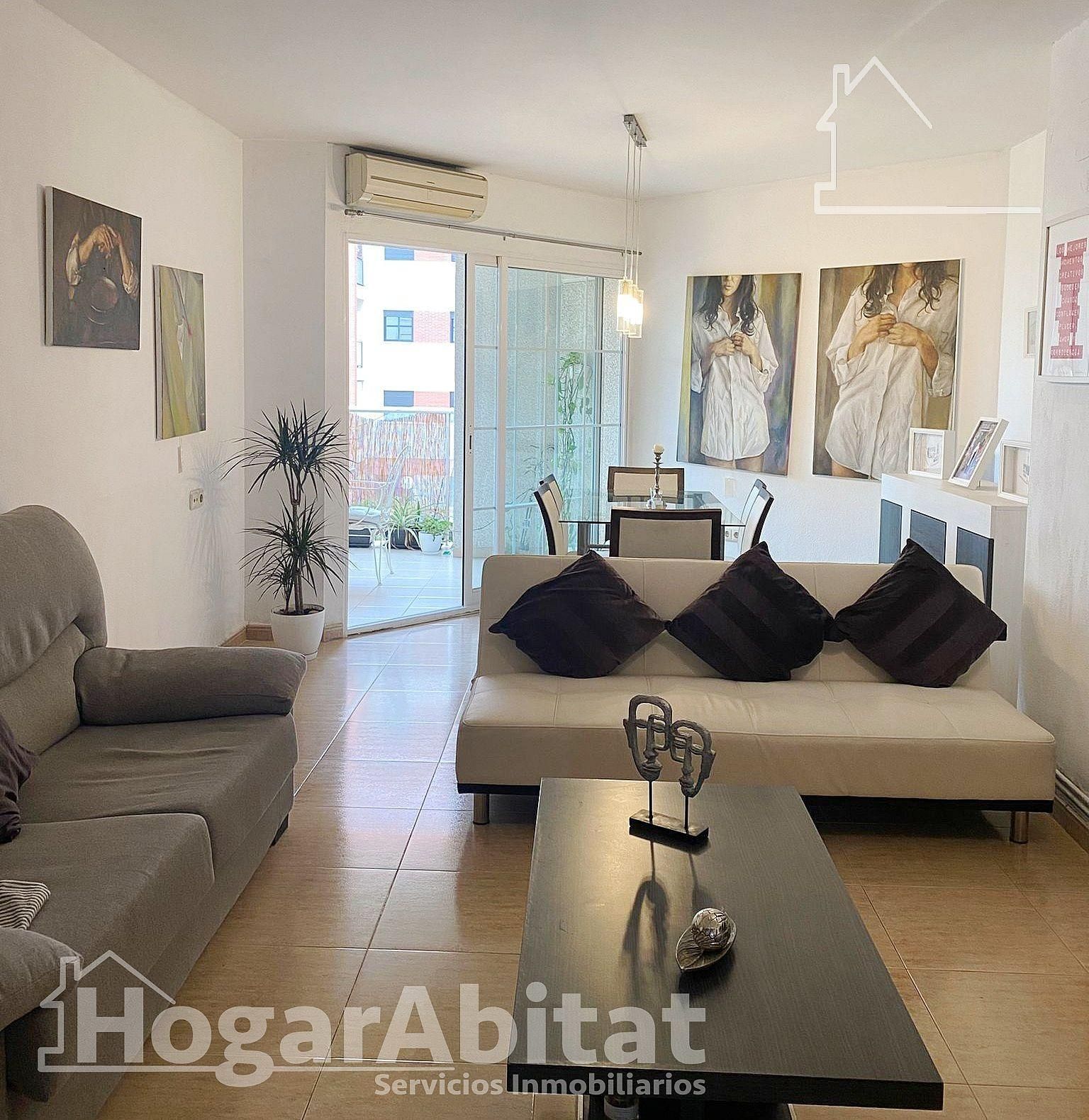 Living room of Flat for sale in Paterna  with Air Conditioner, Terrace and Balcony