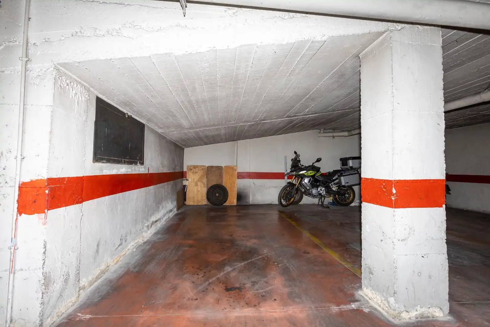 Parking of Flat for sale in Málaga  with Terrace, Storage room and Balcony
