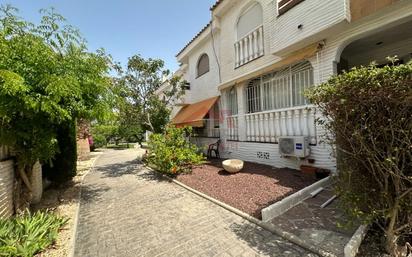 Vista exterior de Casa o xalet en venda en Santa Pola amb Aire condicionat, Terrassa i Balcó