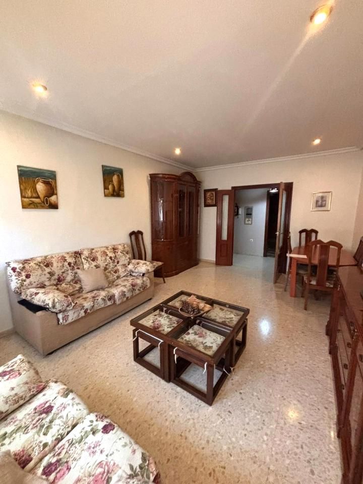 Sala de estar de Planta baja en venta en Badajoz Capital con Aire acondicionado