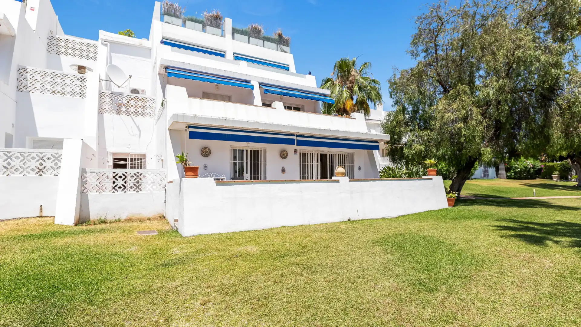 Apartament amb terrassa en venda a Nueva Andalucía, imagen 2
