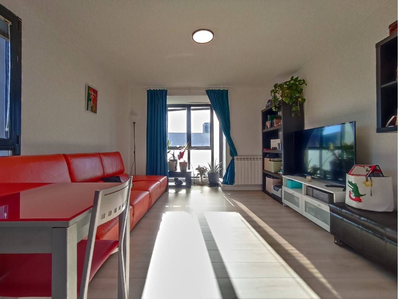 Living room of Flat for sale in Burgos Capital  with Heating, Terrace and Storage room