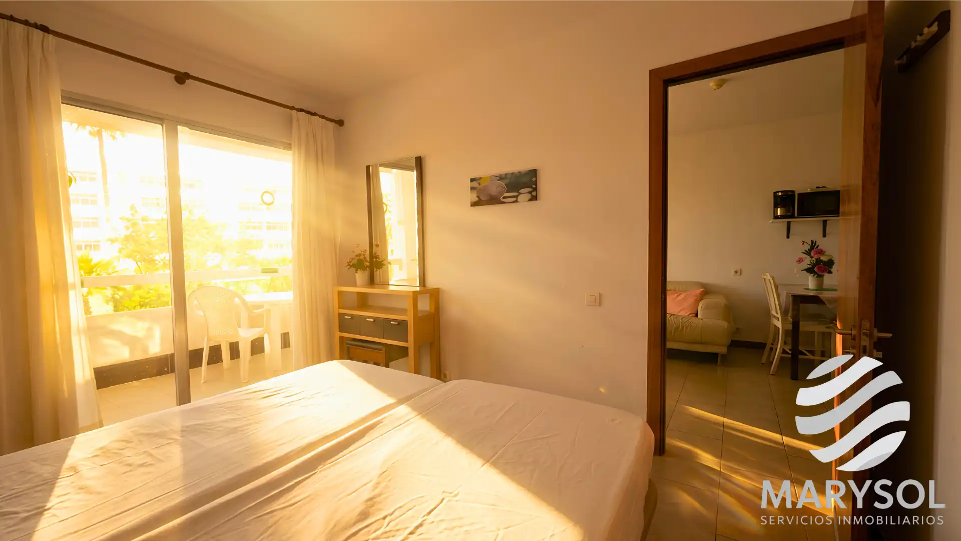 Dormitori de Apartament en venda en San Bartolomé de Tirajana amb Terrassa, Moblat i Microones