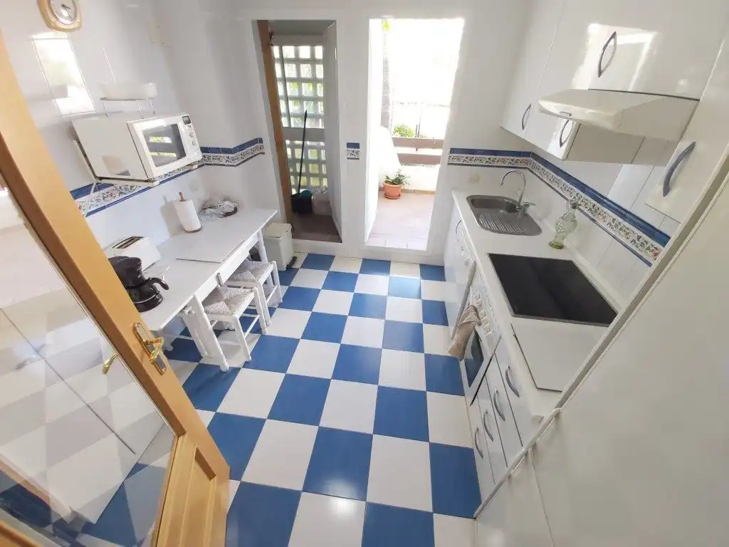 Apartament en venda a Calle los Almendros, La Concha - Resina Golf