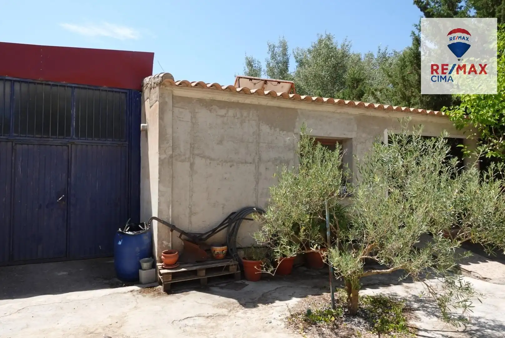 Exterior view of Houses for sale in Cúllar  with Private garden and Community pool