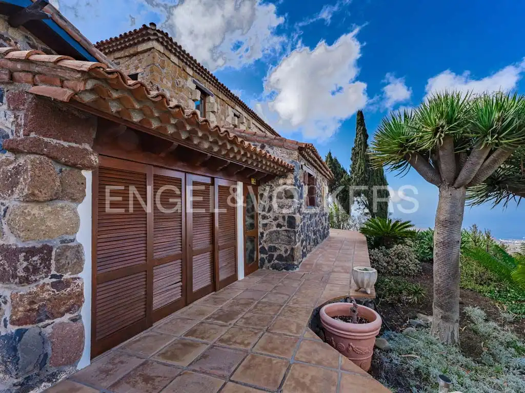 Vista exterior de Casa o xalet en venda en Arona pueblo