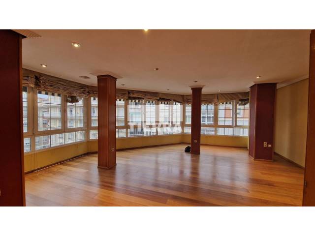 Piso en Venta en Gran Vía del Escultor Francisco Salzillo en Santa Catalina - San Bartolomé