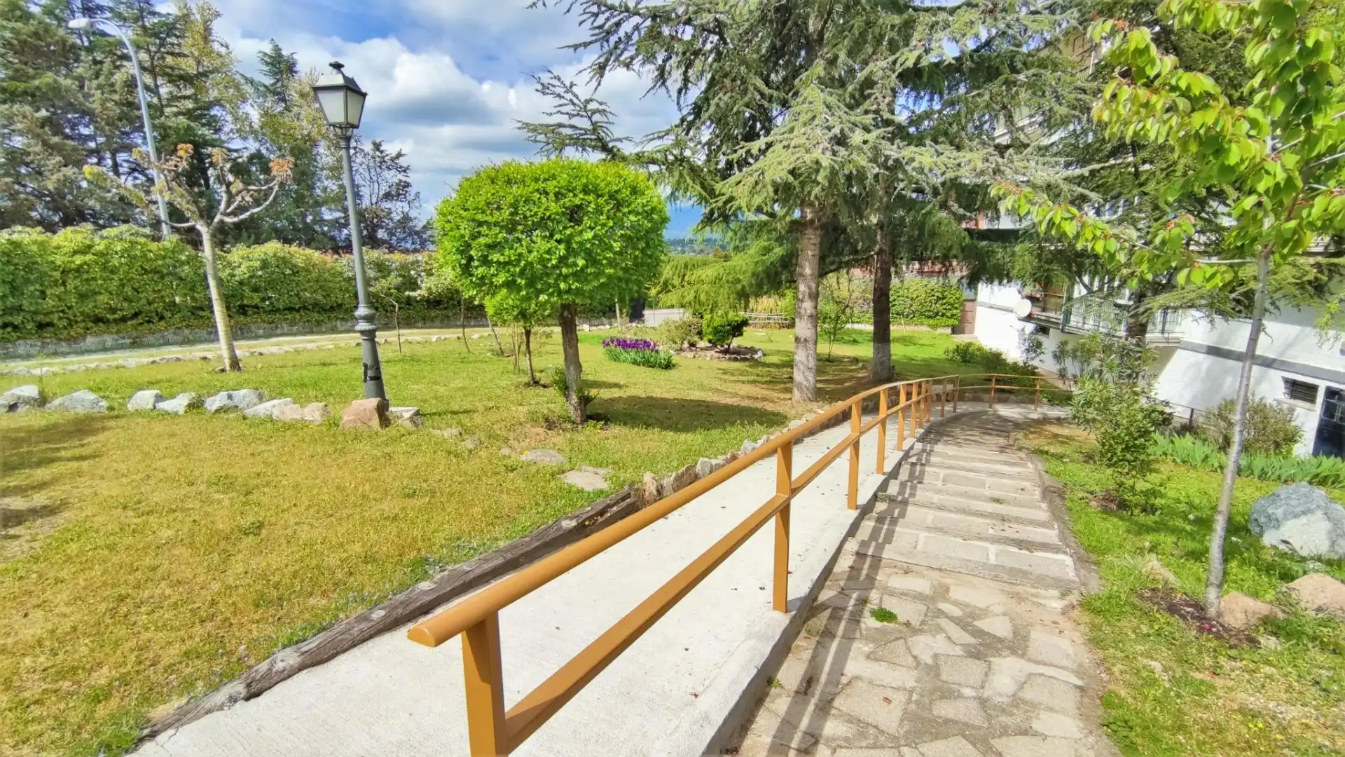Jardí de Pis en venda en Collado Villalba amb Calefacció, Terrassa i Piscina
