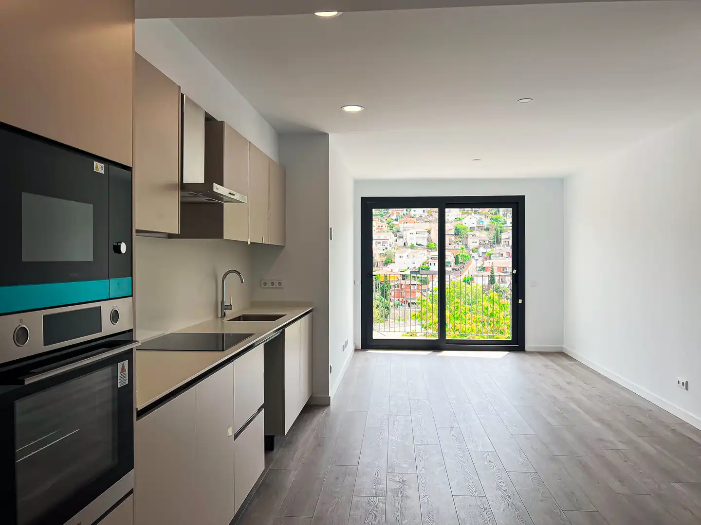 Bajo de obra nueva con ascensor en venta en Carrer Major 490, imagen 13