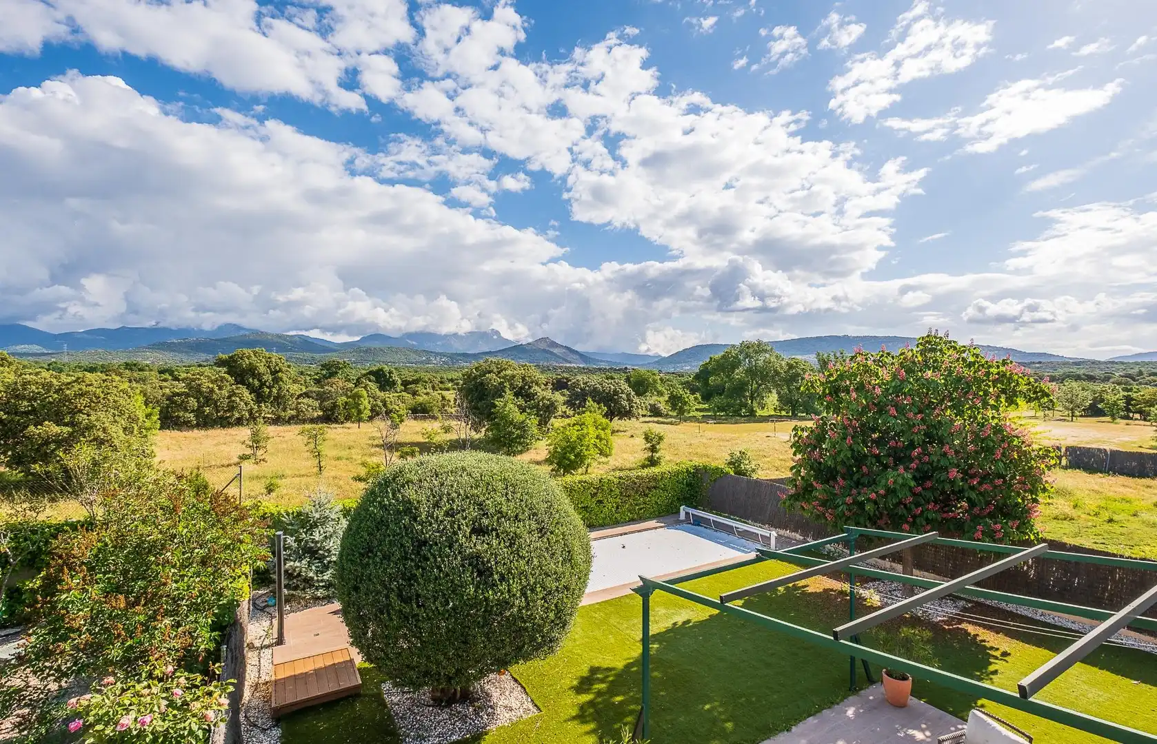 Jardín de Casa adosada en venta en Guadarrama con Aire acondicionado, Calefacción y Piscina