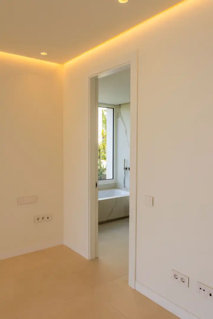 Ground floor for sale in Ojén  with Air Conditioner, Private garden and Terrace