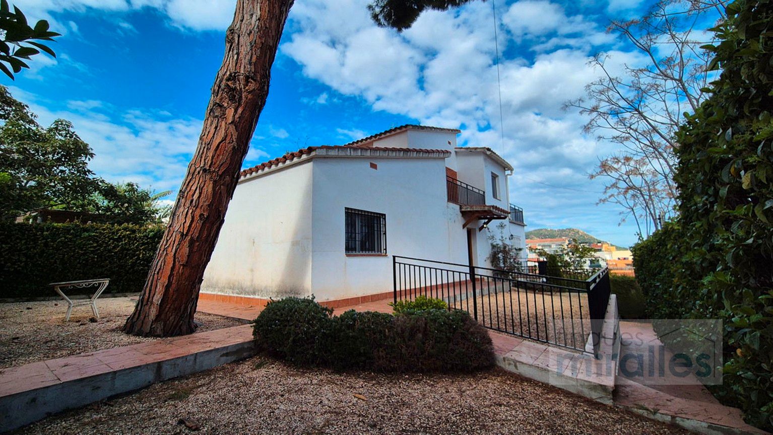 Casa o chalet en venta en Carrer Àngel Guimerà, 13