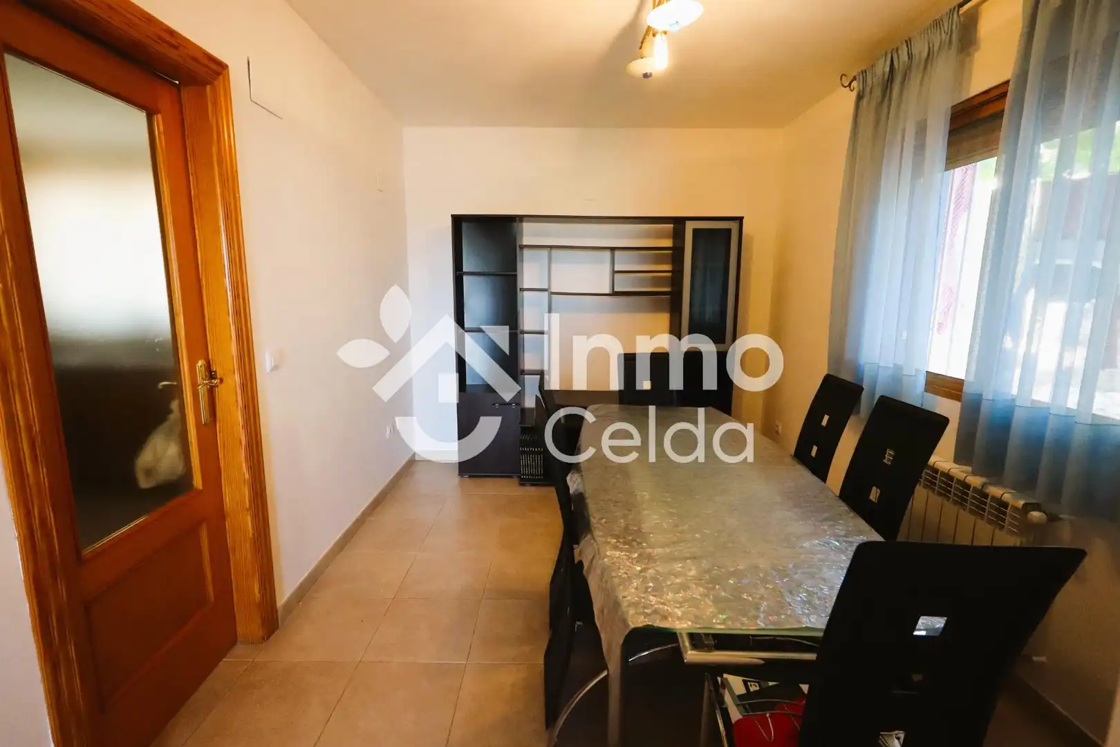 Sala de estar de Casa adosada en venta en Chiva con Calefacción, Jardín privado y Terraza