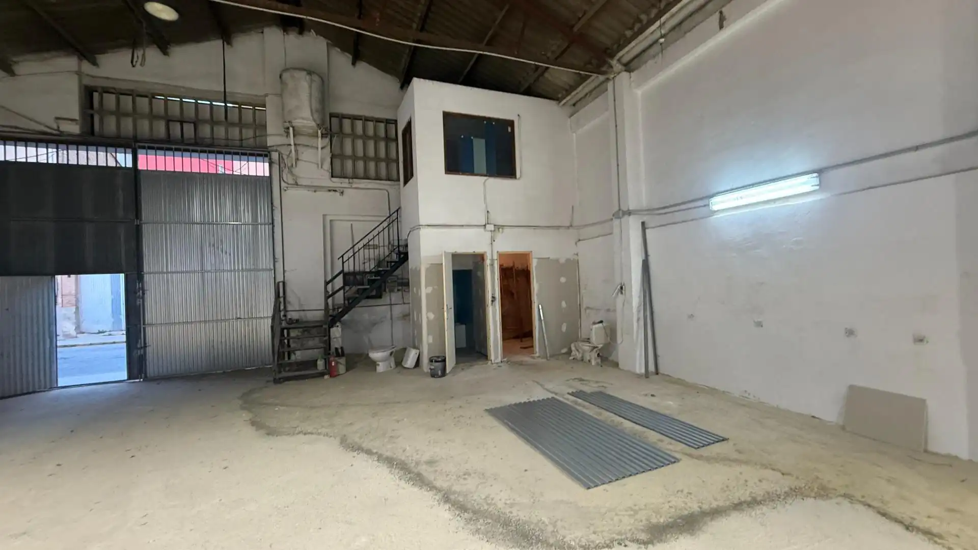 Nau industrial de lloguer en Paiporta