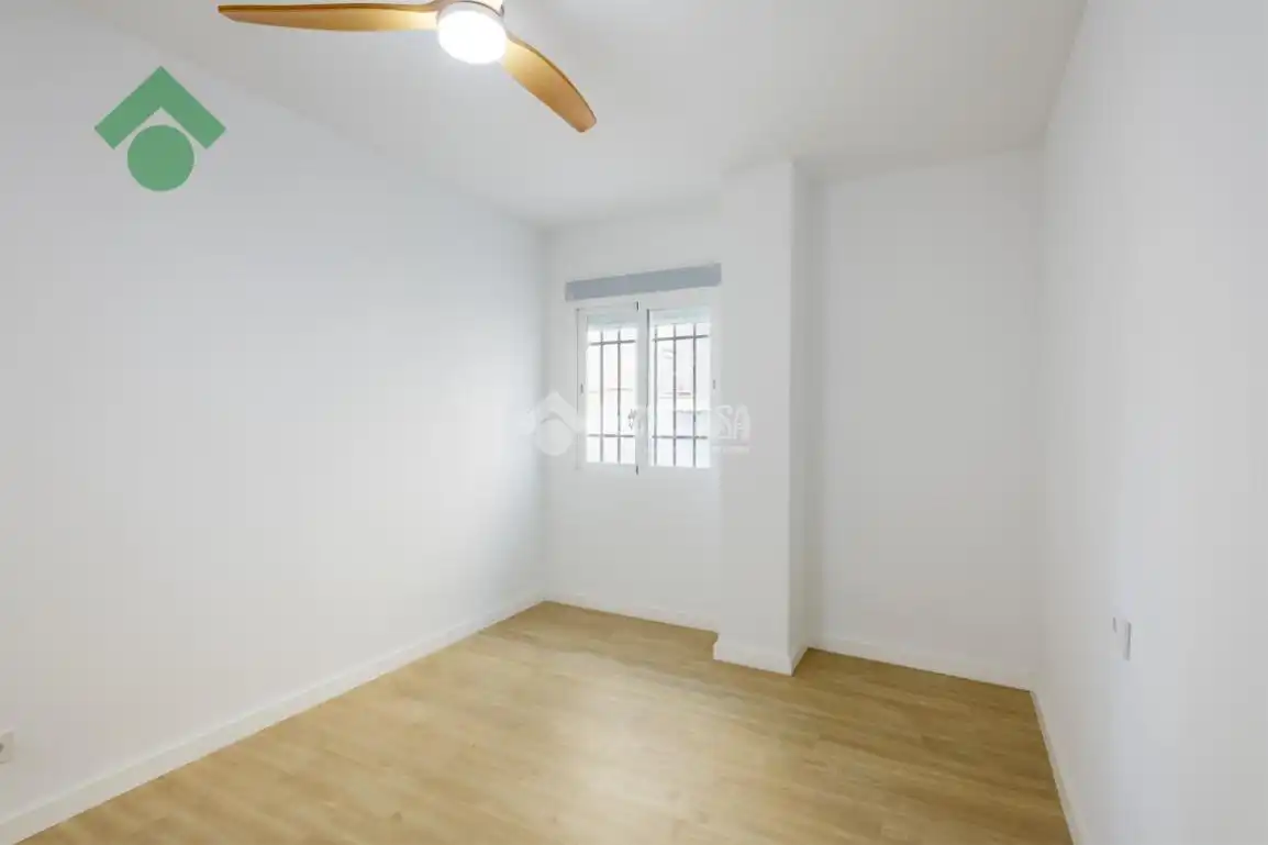 Bedroom of Flat for sale in La Herradura