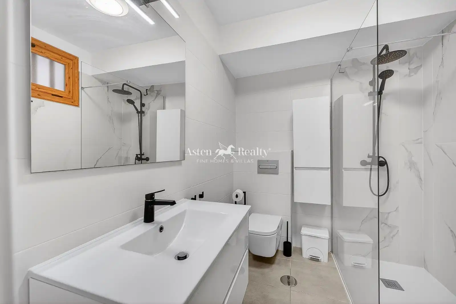 Badezimmer von Wohnungen zum Verkauf in Adeje mit Klimaanlage, Terrasse und Schwimmbad
