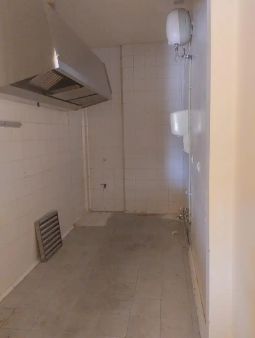 Local comercial en venta en Núcleo urbano, imagen 5