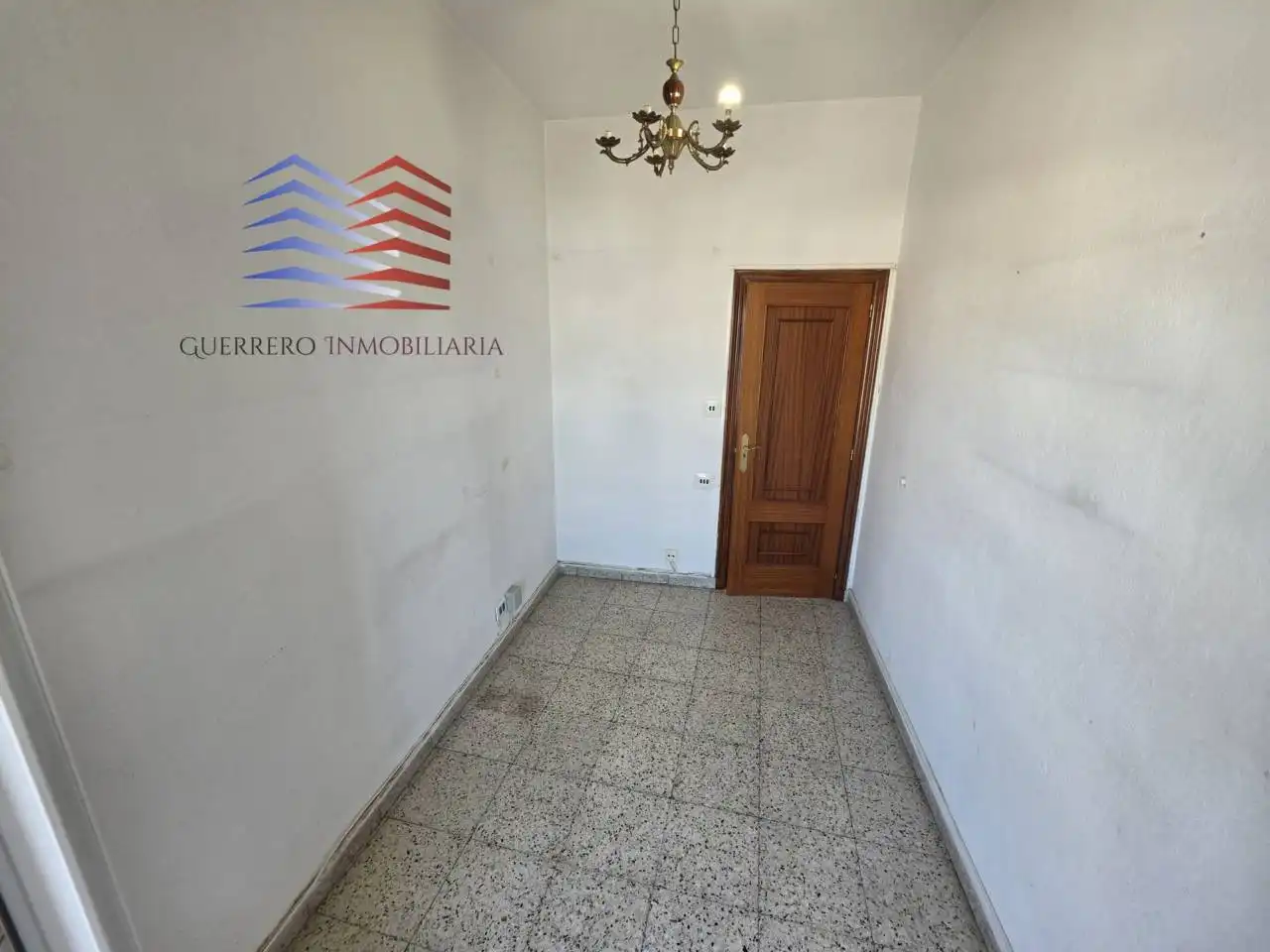Wohnung zur Miete in Ourense Capital  mit Heizung, Terrasse und Abstellraum
