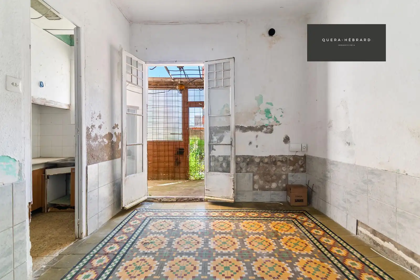 Cocina de Casa adosada en venta en Sant Cugat del Vallès con Aire acondicionado, Calefacción y Jardín privado