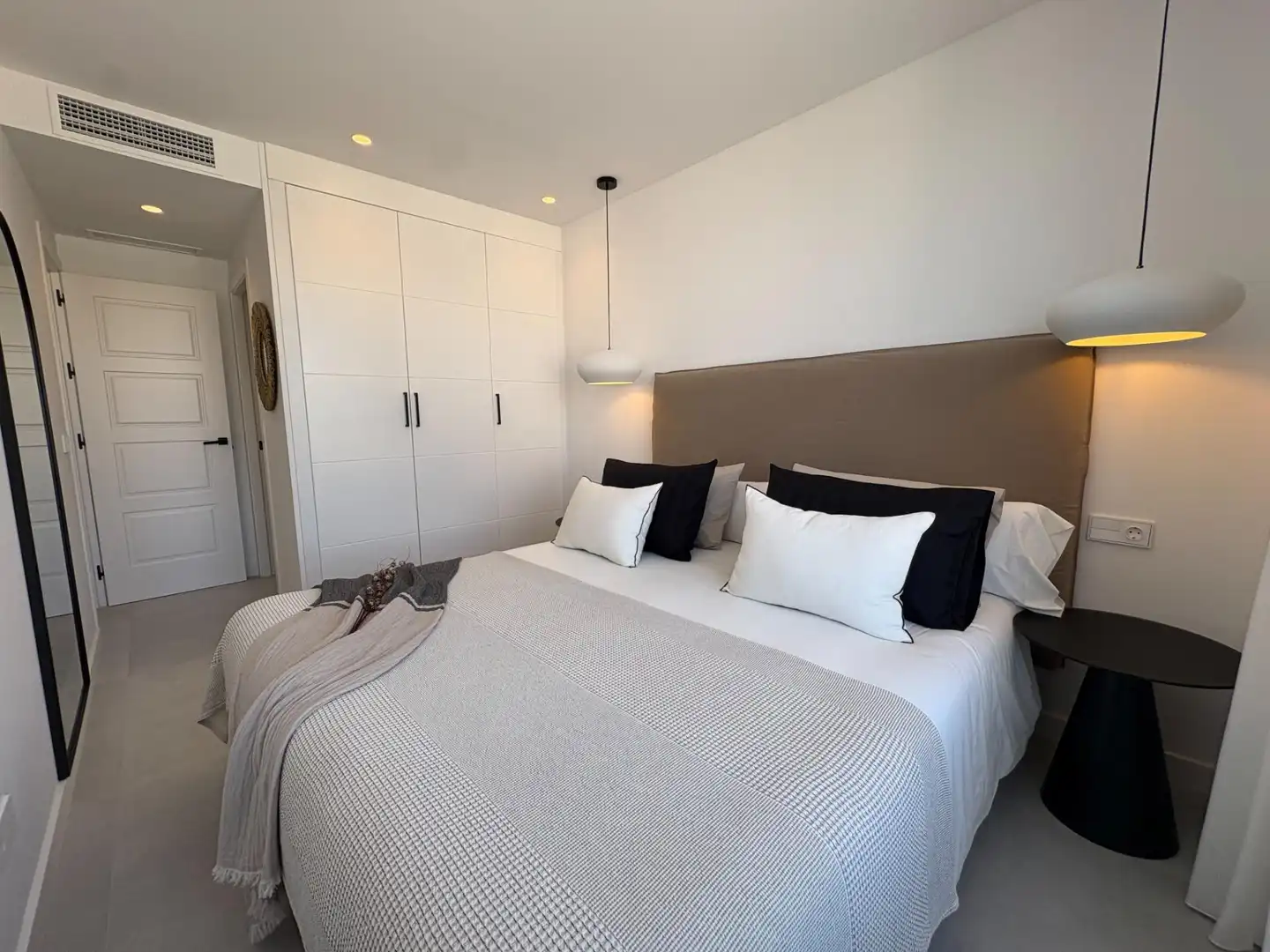 Apartment with pool for sale in Calle de la Cornisa, imagen 30