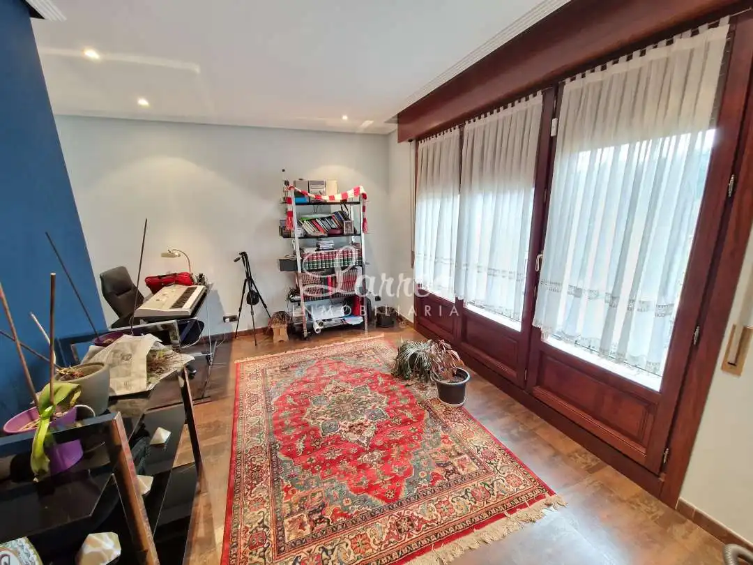Detached homes for sale in Areatza  with Heating, Private garden and Storage room