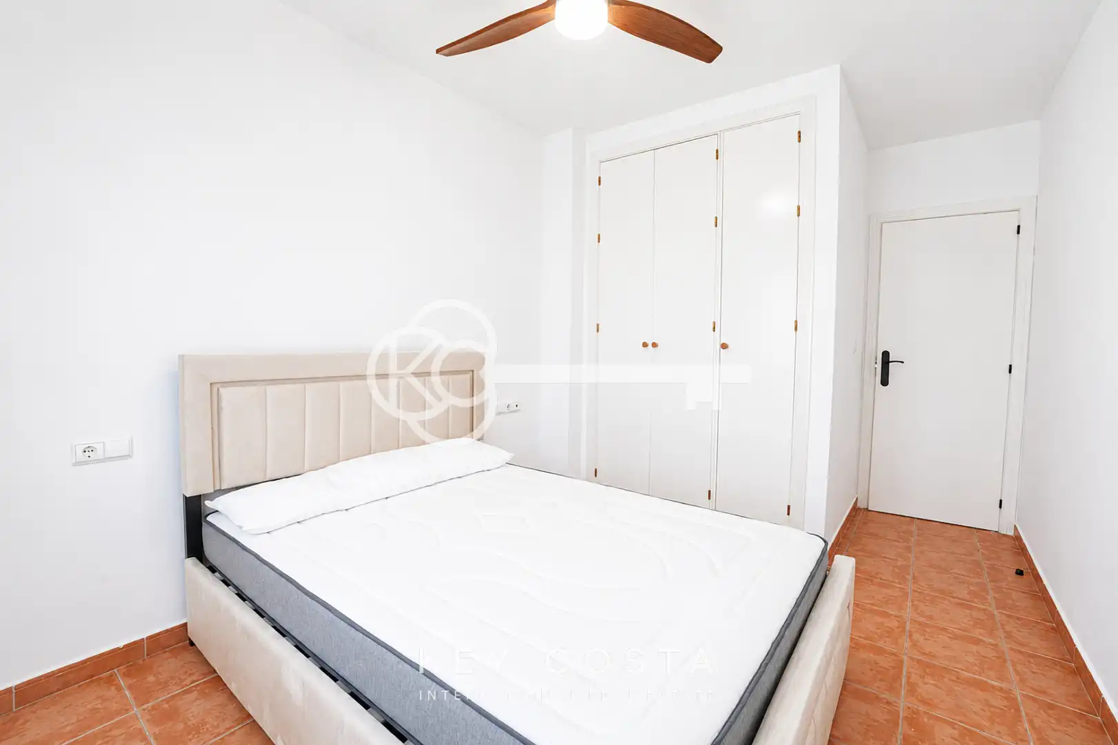 Habitación de Piso de alquiler en Mutxamel con Aire acondicionado, Calefacción y Amueblado