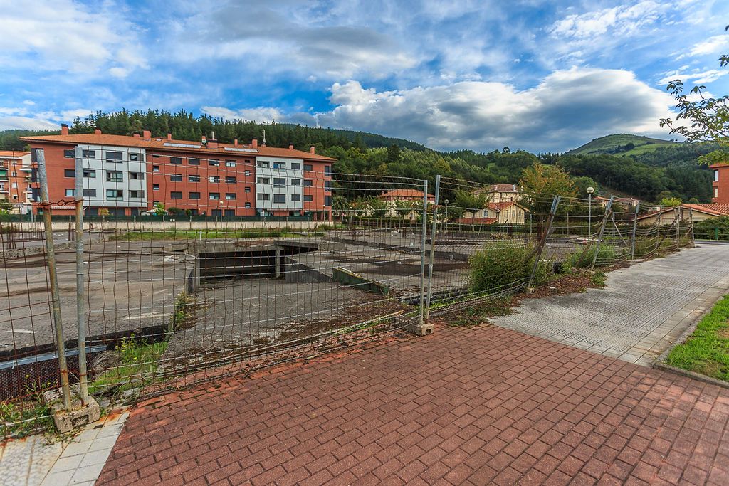 Building for sale in Güeñes