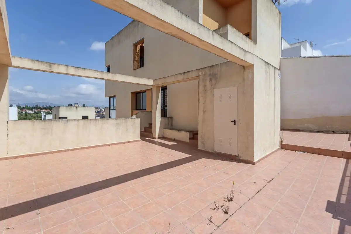 Casa adosada en venda a Albolote