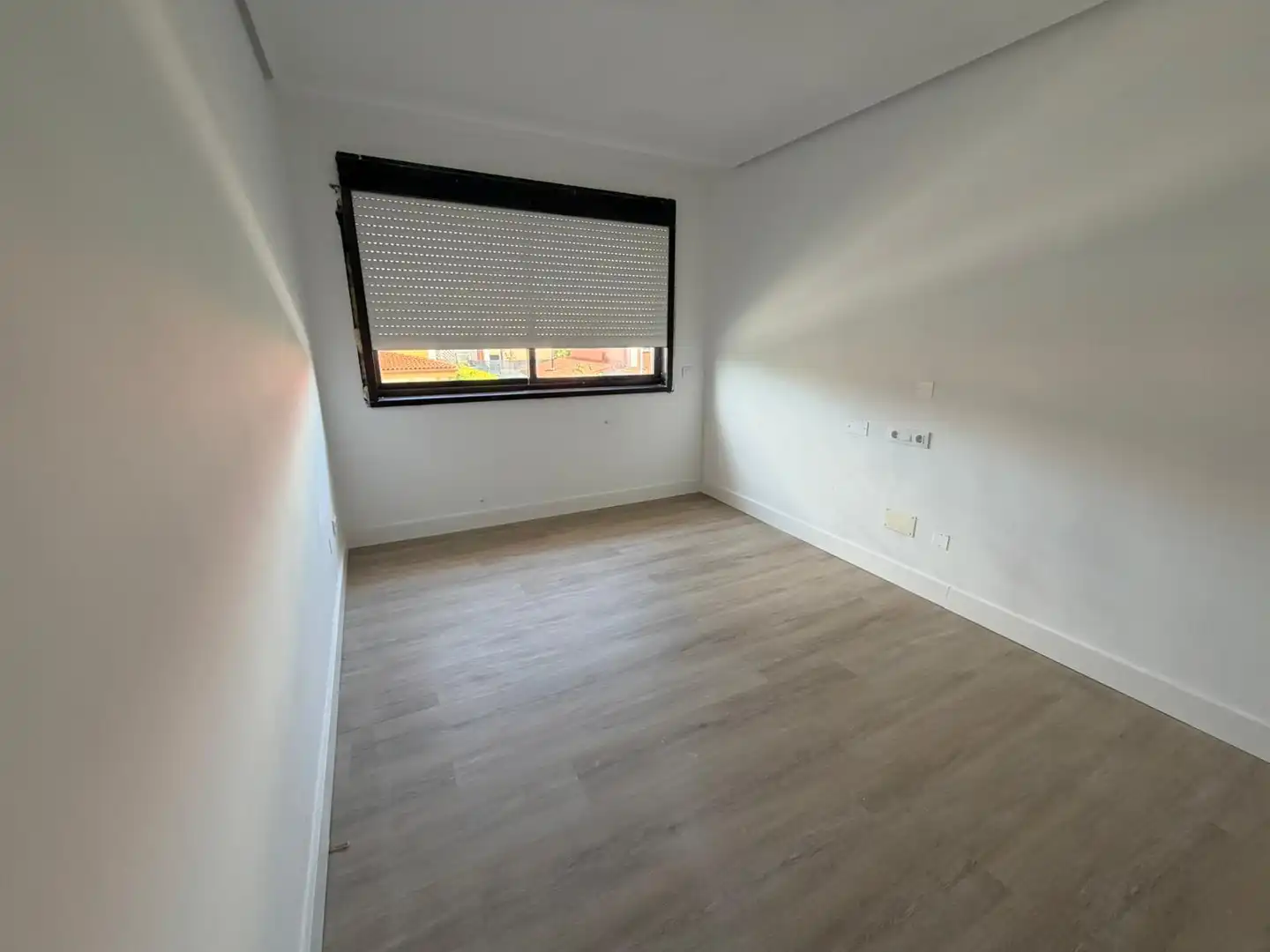 Dormitori de Casa adosada en venda en Ferrol amb Jardí privat, Parquet i Balcó