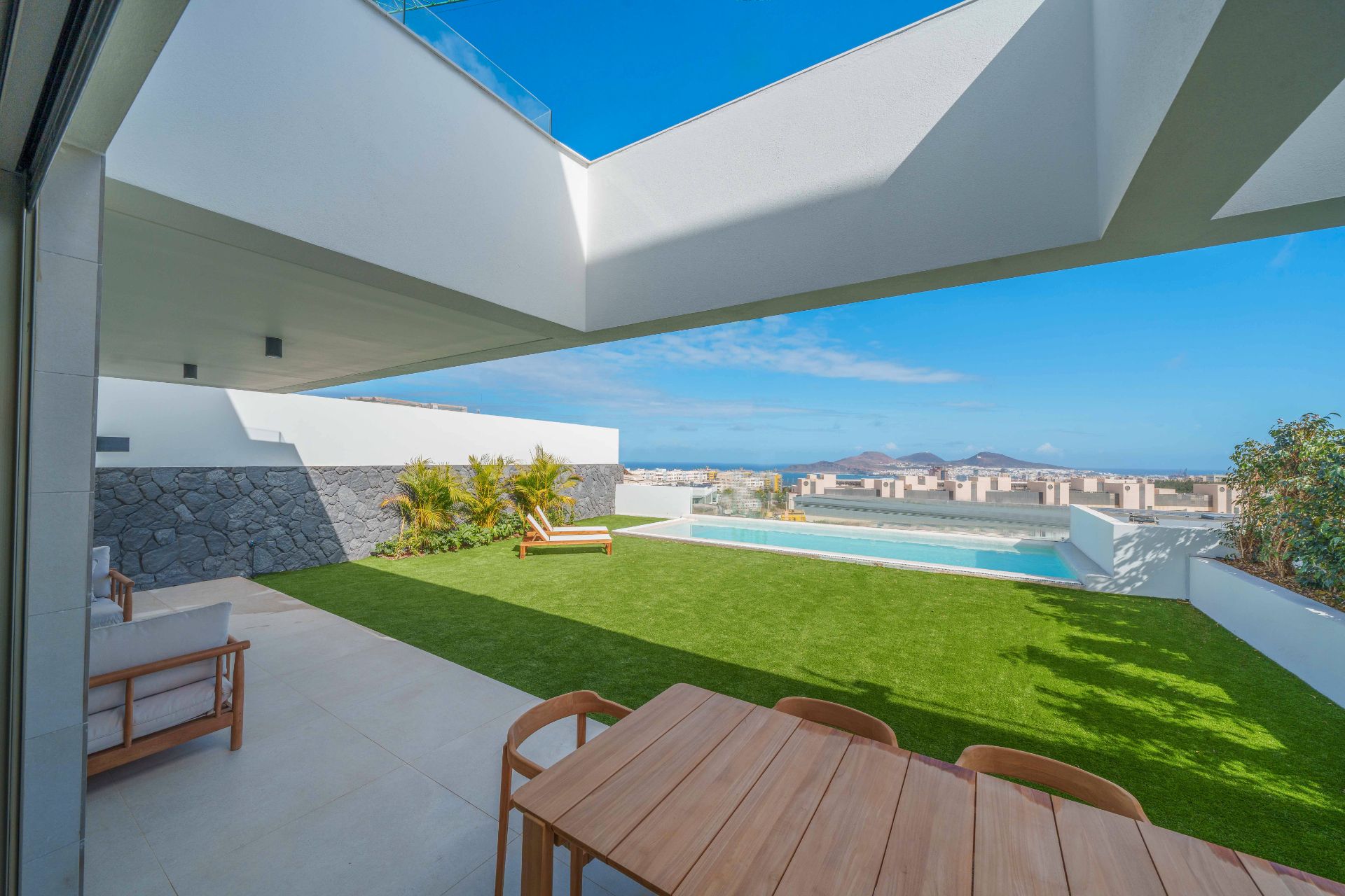 Terrace of Single-family semi-detached for sale in Las Palmas de Gran Canaria  with Air Conditioner, Private garden and Terrace