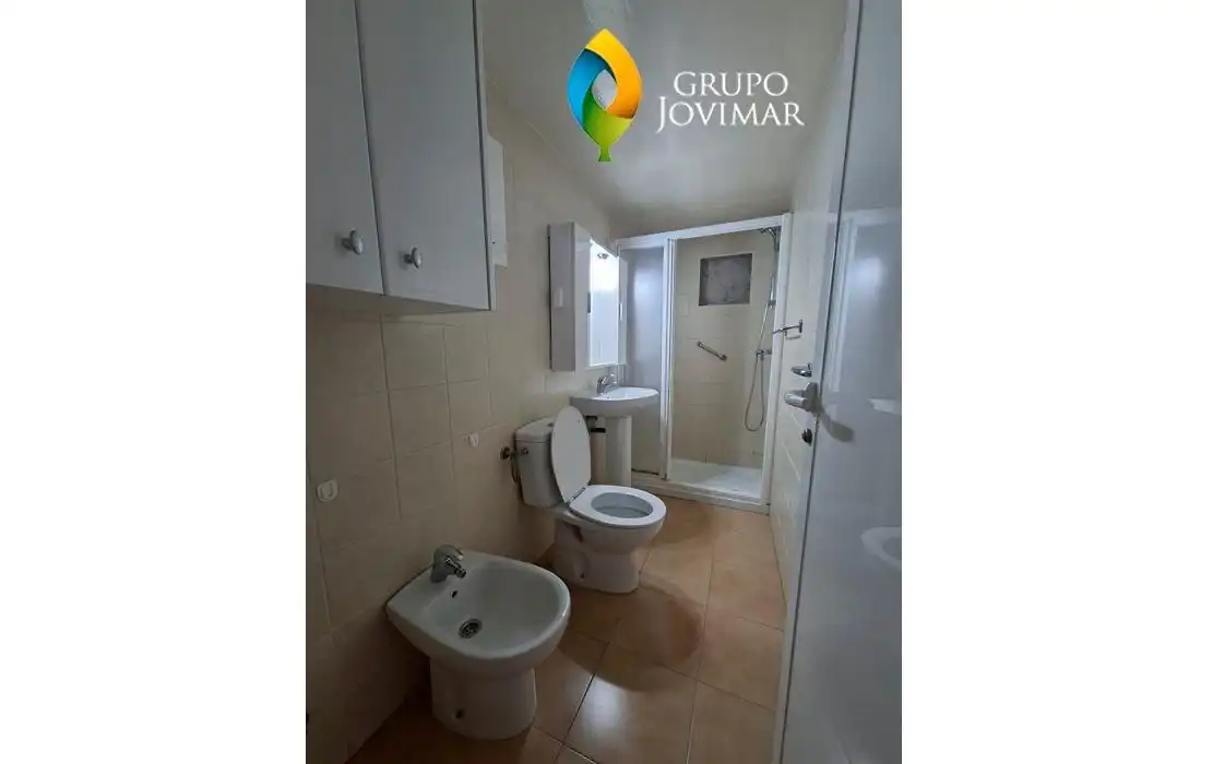 Baño de Finca rústica en venta en Guadix