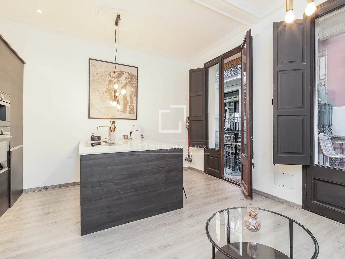 Vista exterior de Piso en venta en Barcelona con Aire acondicionado, Calefacción y Terraza
