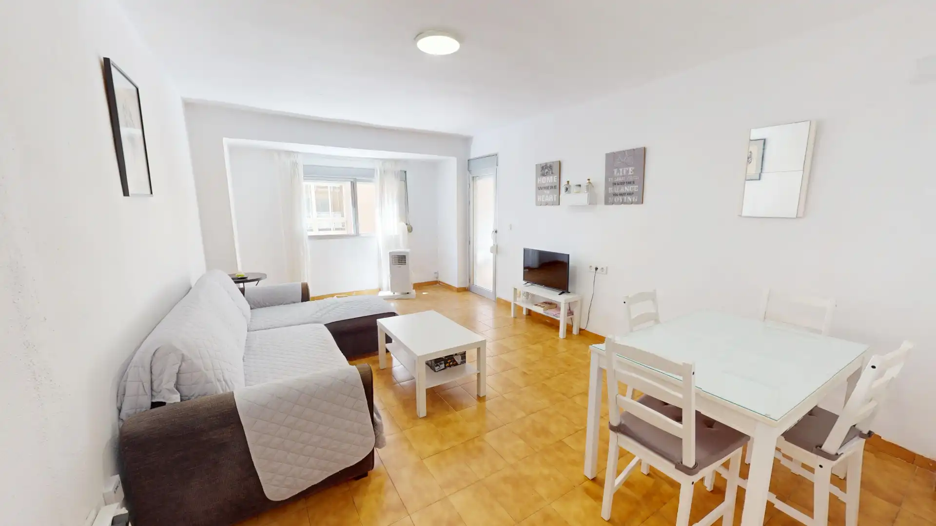 Living room of Flat for sale in Sant Joan d'Alacant  with Air Conditioner and Balcony