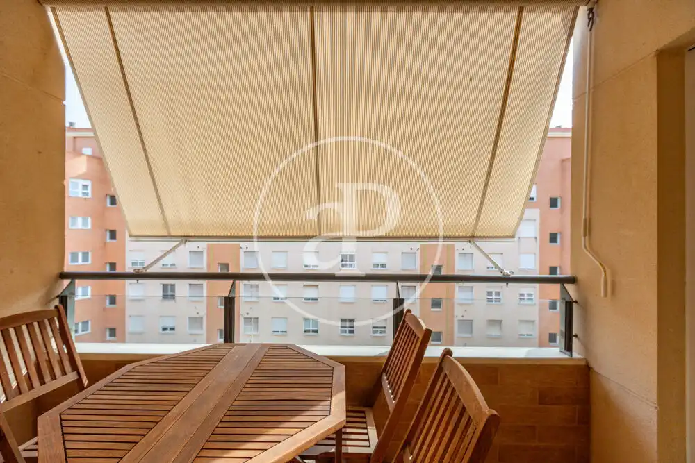 Terrassa de Pis de lloguer en Valencia amb Aire condicionat, Calefacció i Jardí privat