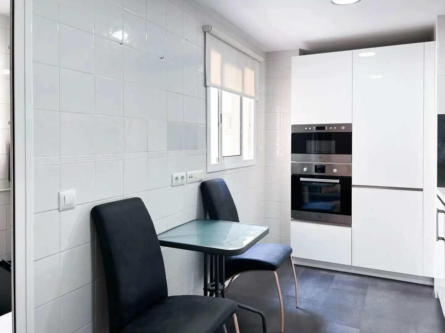 Kitchen of Flat for rent in Paterna  with Air Conditioner, Heating and Private garden