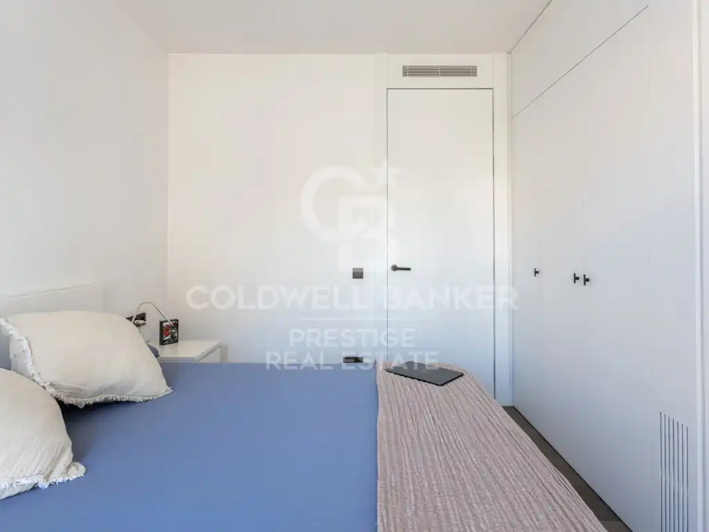 Dormitori de Àtic en venda en Barcelona amb Aire condicionat, Terrassa i Piscina