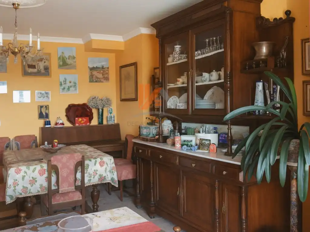 Menjador de Casa o xalet en venda en Santiago de Compostela 