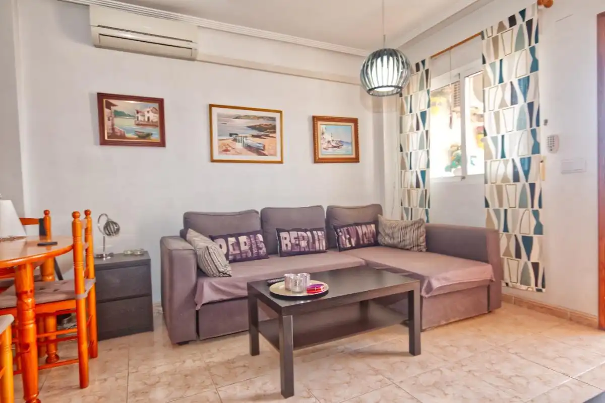 Sala de estar de Apartamento en venta en Orihuela con Aire acondicionado, Terraza y Amueblado