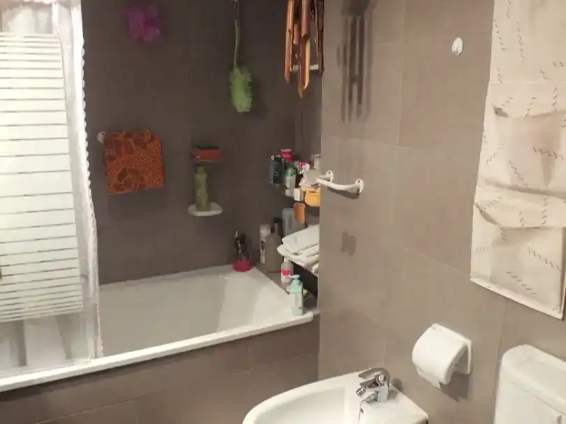 Baño de Dúplex en venta en Vic con Aire acondicionado y Balcón