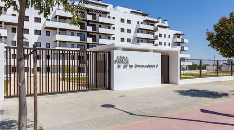 Foto 4 de Pis en venda a Avenida de las Universidades, Entrenúcleos, Sevilla