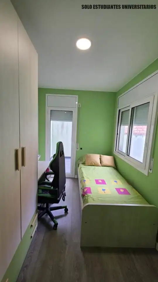 Habitación de Planta baja para compartir en Terrassa con Aire acondicionado, Calefacción y Terraza