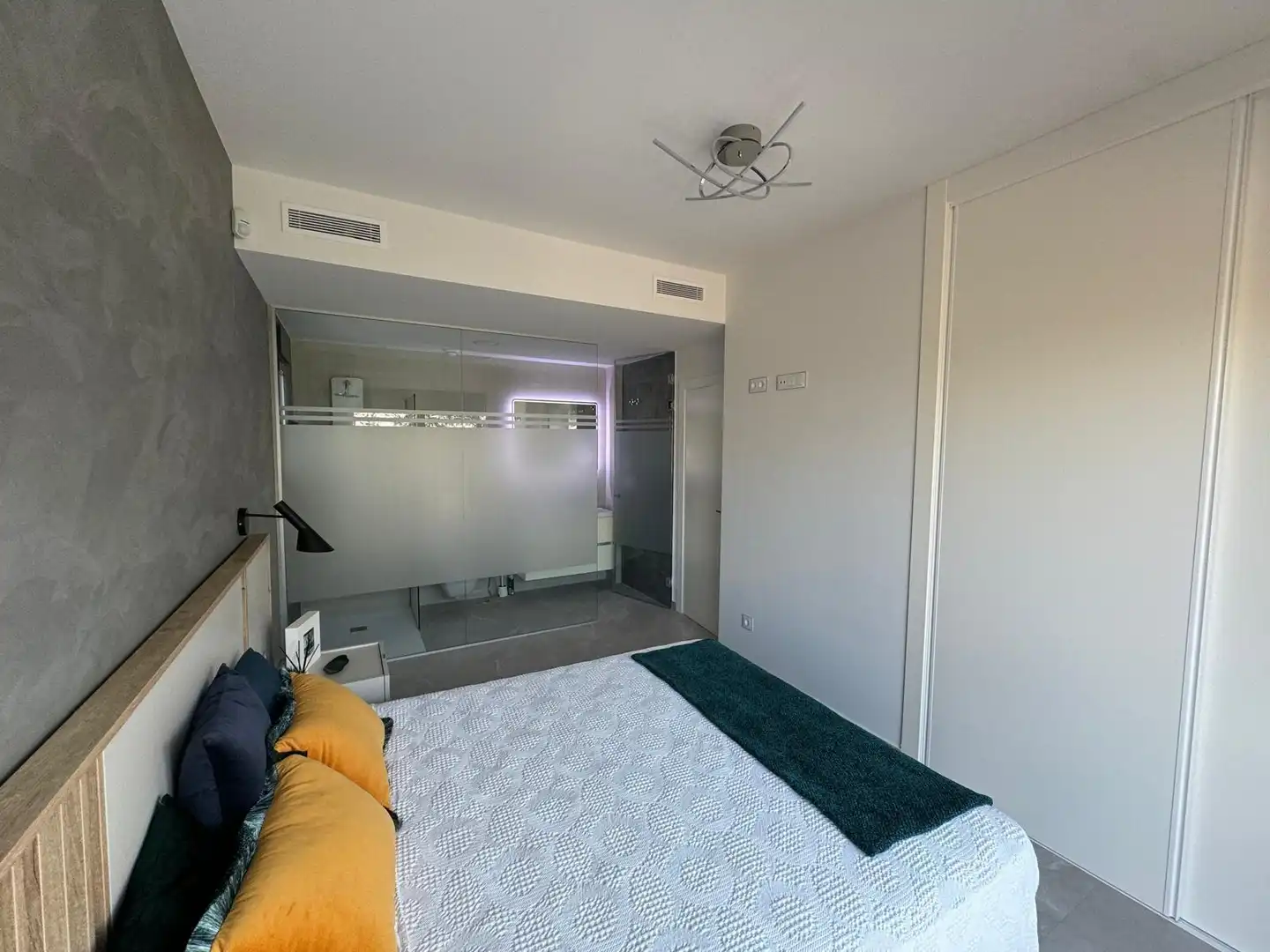 Bungalow con piscina en venta en Calle de los chrimines, imagen 52