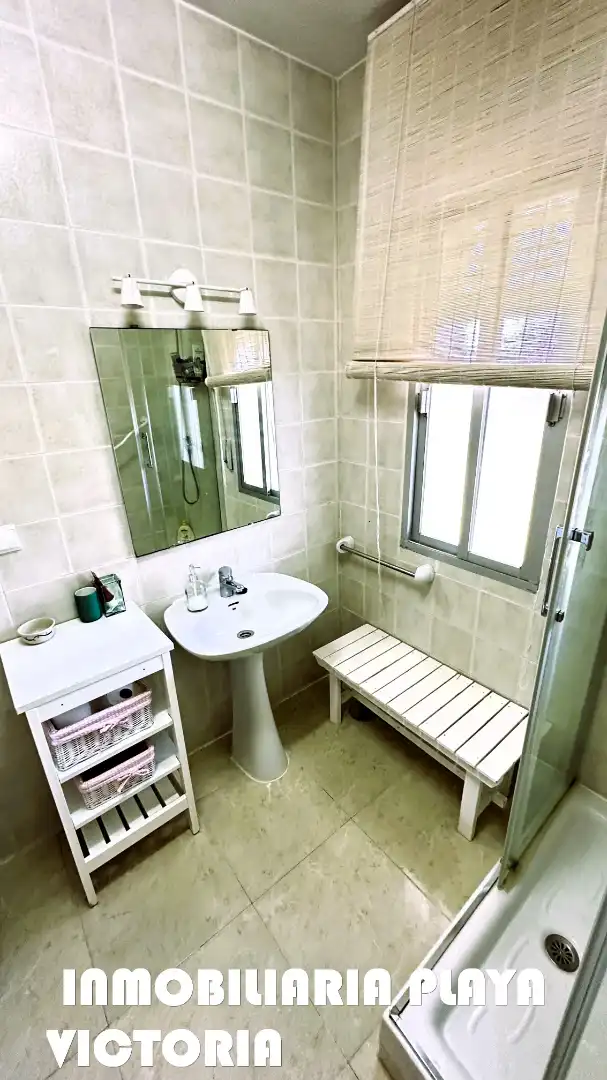 Baño de Casa o chalet en venta en Conil de la Frontera con Aire acondicionado, Jardín privado y Piscina