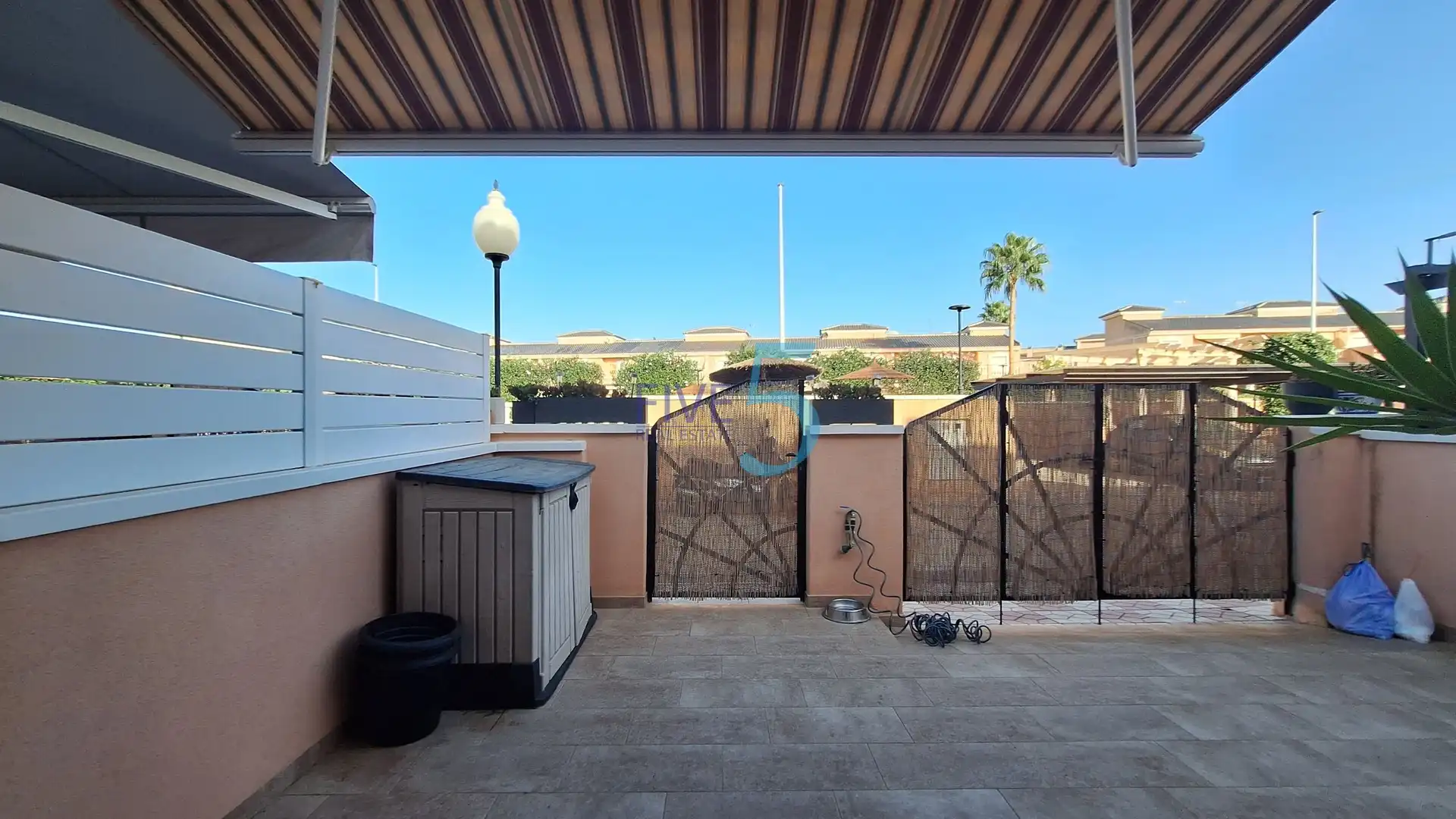 Terrasse von Maisonette zum Verkauf in Santa Pola mit Terrasse, Abstellraum und Schwimmbad