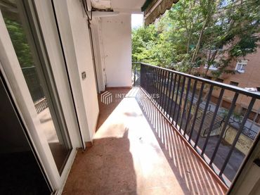 Piso con balcón en venta en Pasaje Riu Francolí