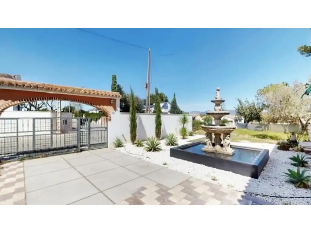 Exterior view of Houses for sale in La Pobla de Vallbona