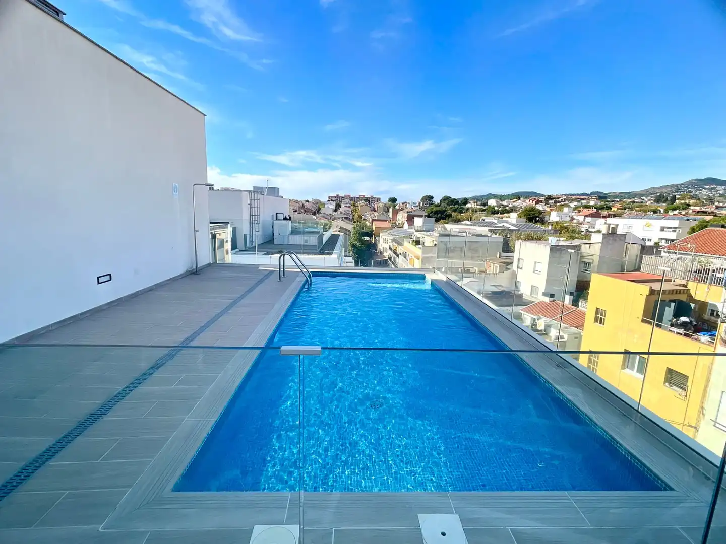 Piscina de Piso en venta en El Masnou con Aire acondicionado, Calefacción y Parquet