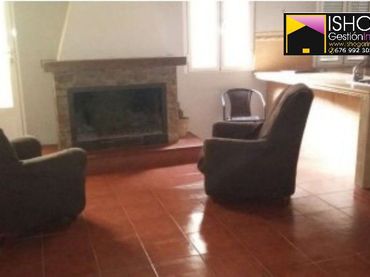 Casa con balcone in vendita a Viso del Marqués